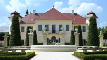 Hajosi Barokk Kastely 01