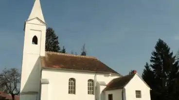 Halasto Katolikus Templom