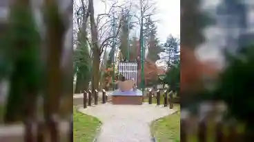 Heviz Magyar Nemzetkozoseg Emlekmuve