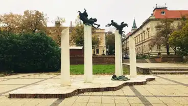 Hodmezovasarhely Ii Vilaghaborus Emlekmu