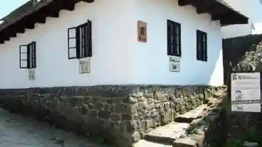 Holloko Kezmuves Nyomdamuhely 1