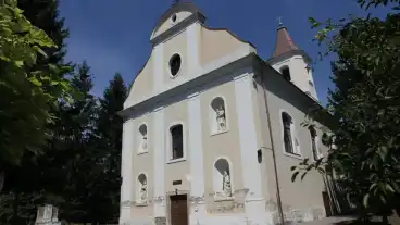 Homokkomarom Kegytemplom 1