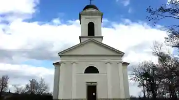 Iszkaszentgyorgy Katolikus Templom 1