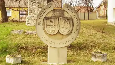 Isztimer Baratsag Ko