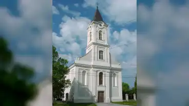 Isztimer Katolikus Templom 1