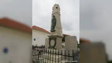 Janossomorja Hosi Emlekmu