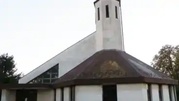 Kalmanhaza Katolikus Templom