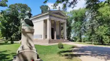 Kazinczy Emlekcsarnok 01