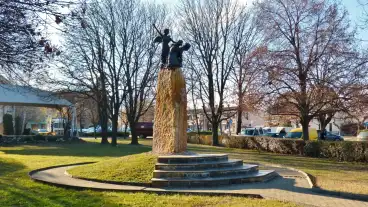 Kecel Szabadsag Emlekmu