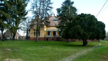 Kemeneshogyesz Rado Kastely