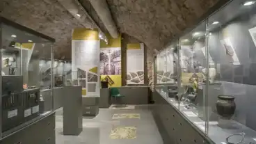 Kereskedohaz Helytorteneti Kiallitohely