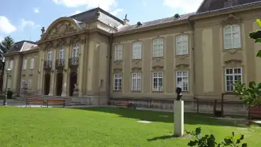 Keszthely Balatoni Muzeum 01