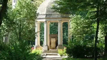 Keszthely Helikon Emlekmu 1