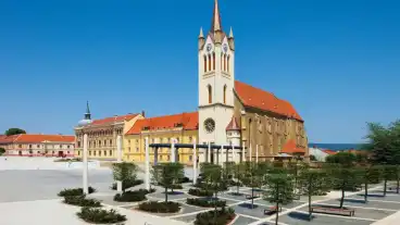 Keszthely Plebaniatemplom 1