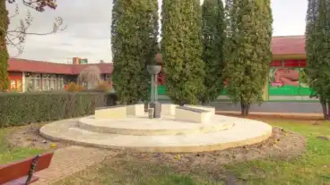 Kethely Ii Vilaghaborus Emlekmu