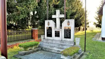 Kiliman Vilaghaborus Emlekmu