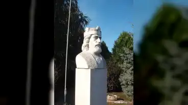 Kirandulastervezo Bicserd Szent Istvan Szobor