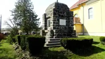 Kirandulastervezo Bujak Hosi Emlekmu