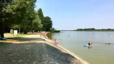 Kirandulastervezo Fadd Dombori Strand