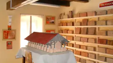 Kirandulastervezo Golle Teglakiallitas