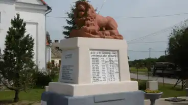 Kirandulastervezo Gyongyosmellek Vilaghaborus Emlekmu