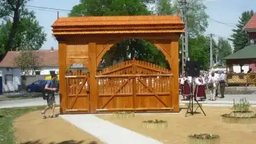 Kirandulastervezo Hidas Szekelykapu