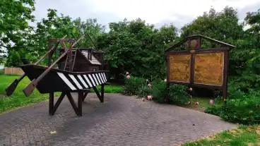 Kirandulastervezo Kakasd Ulmi Tutaj