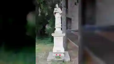 Kirandulastervezo Kerecsend Nepomuki Szobor 01