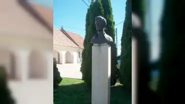 Kirandulastervezo Kisdobsza Petofi Szobor