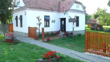 Kirandulastervezo Ortilos Tajhaz 1