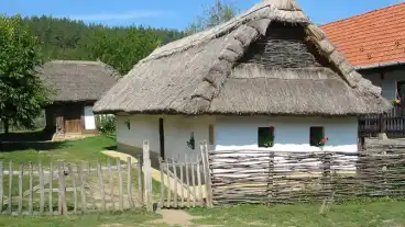 Kirandulastervezo Parad Paloc Haz