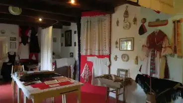 Kirandulastervezo Parad Tajhaz