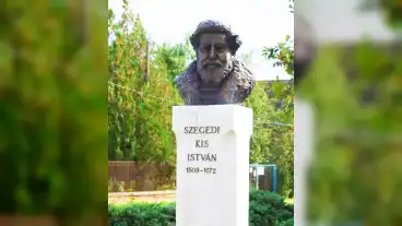 Kirandulastervezo Patapoklosi Szegedi Kis Istvan Szobor