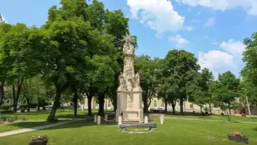 Kirandulastervezo Pecsvarad Szentharomsag Szobor