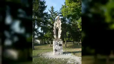 Kirandulastervezo Pincehely Megbekeles Emlekmu