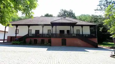 Kirandulastervezo Sagujfalu Pronay Kubinyi Kastely