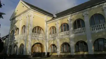 Kirandulastervezo Saly Eotvos Gorove Kastely