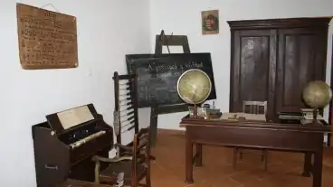 Kirandulastervezo Szendro Iskolatorteneti Kiallitas 1