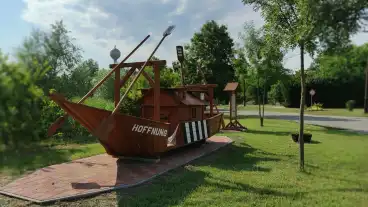 Kirandulastervezo Szigetbecse Hajo Emlekmu