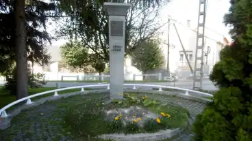 Kirandulastervezo Tottos Ii Vilaghaborus Emlekmu