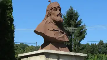 Kirandulastervezo Zalaapati Szent Istvan Mellszobra