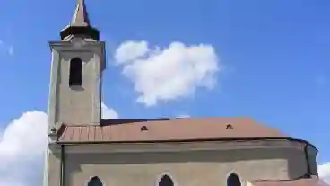 Kisapati Katolikus Templom 1