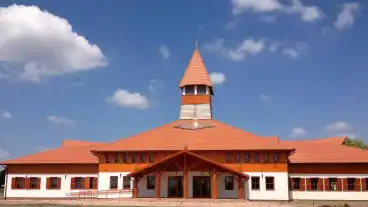 Kisar Latogatokozpont