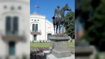 Kisber Lovasszobor 01