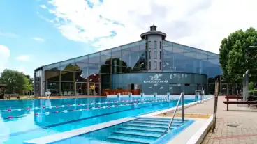 Kisujszallas Kunmania Furdo 1