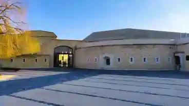 Komarom Csillag Erod 1