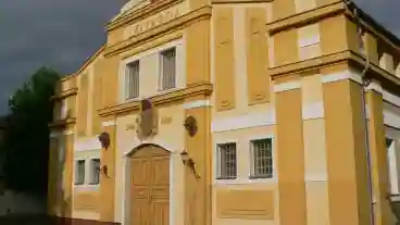 Komarom Magyar Lovas Szinhaz 1