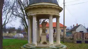 Kormend Nepomuki Szent Janos Szobor