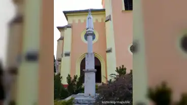Kunszentmiklos Szuz Maria Szobor