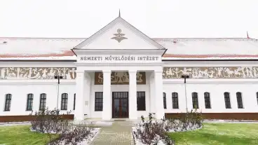 Lakitelek Nemzeti Muvelodesi Intezet 1